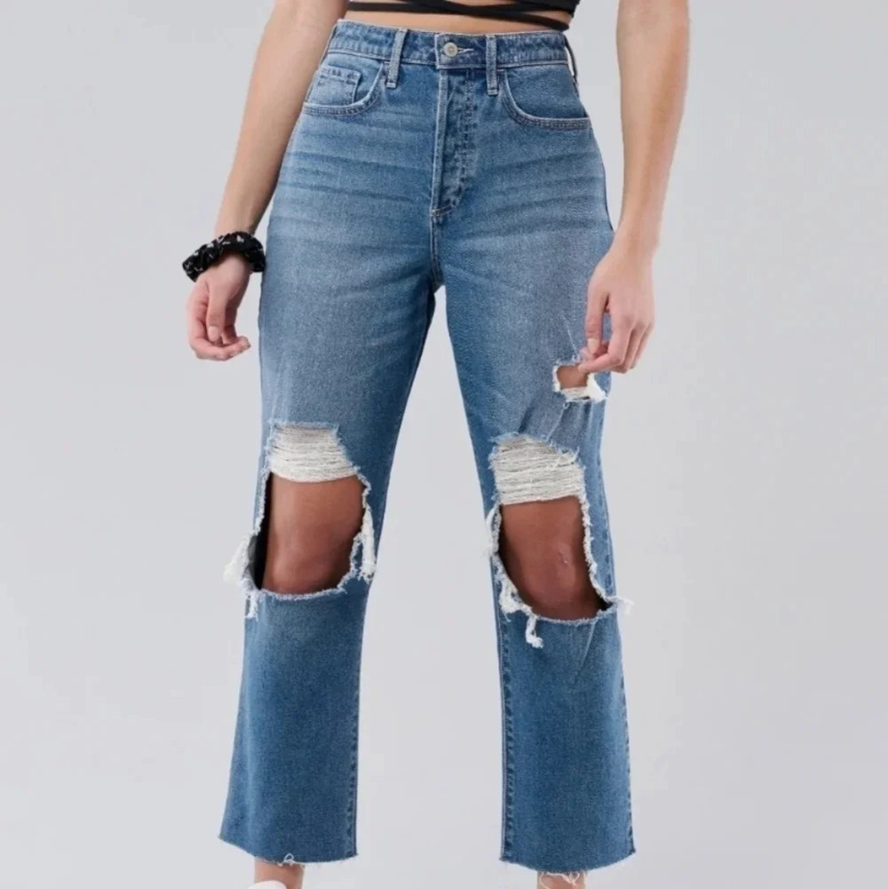 Hollister Curvy Ultra High-Rise Vintage Straight Jeans, Color Medium Wash Sz 00R